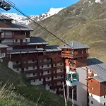 Les Valmonts 403 Appartement